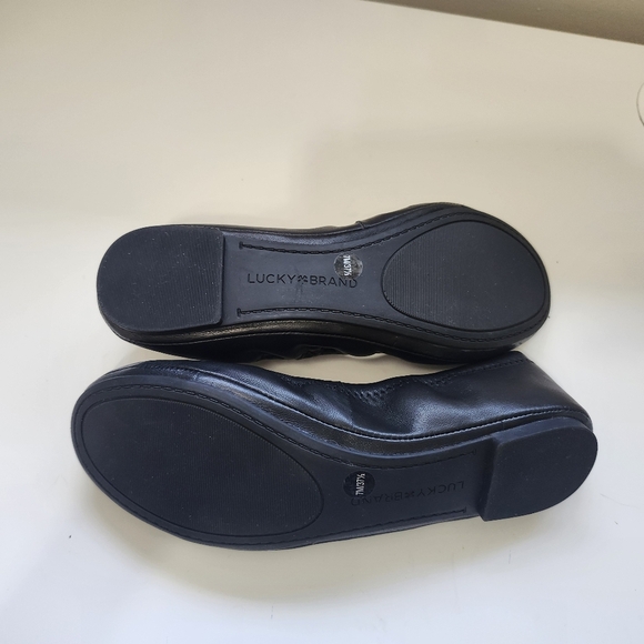 BNWOT Lucky Brand Sz 7 Black Leather Emmie Flats Balletcore Preppy Minimalist - Picture 10 of 11
